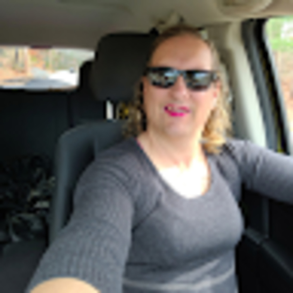 Meet your Posher, Rebecca